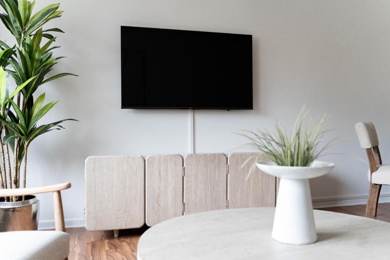 Exklusives Und Gemütliches In + Netflix